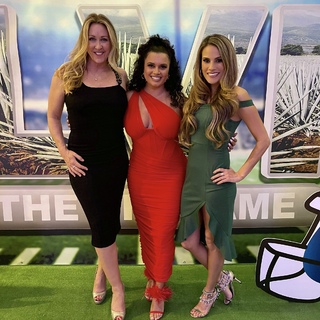 Bonnie-Jill Laflin feet photo 10