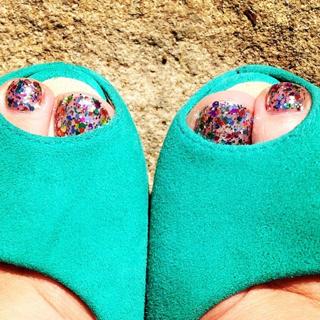 Bonnie McKee feet photo 10
