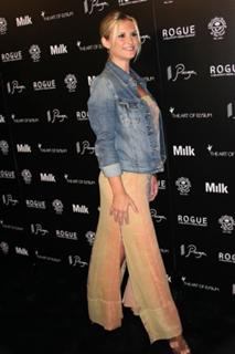 Bonnie Somerville feet photo thumbnail