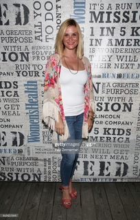 Bonnie Somerville feet photo thumbnail