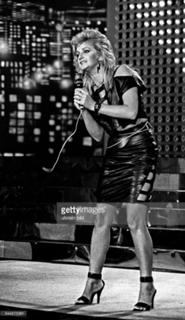 Bonnie Tyler feet photo 8