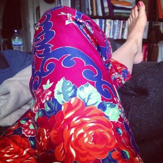 Bonnie Wright feet photo thumbnail