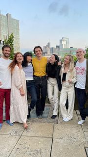 Bonnie Wright feet photo thumbnail