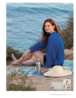 Bonnie Wright feet photo thumbnail