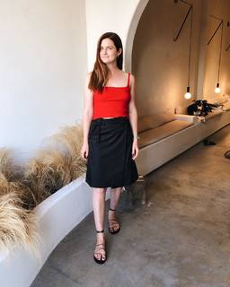 Bonnie Wright feet photo thumbnail