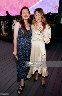 Bonnie Wright feet photo thumbnail
