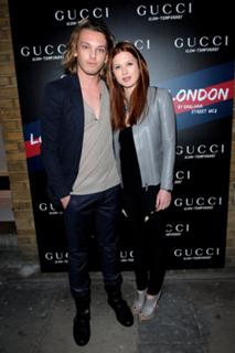 Bonnie Wright feet photo thumbnail