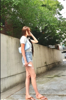 Bora feet photo 3
