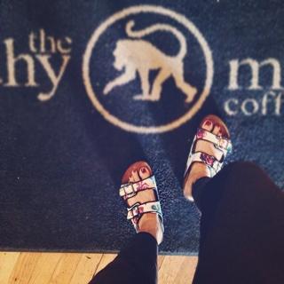 Brandi Cyrus feet photo 19