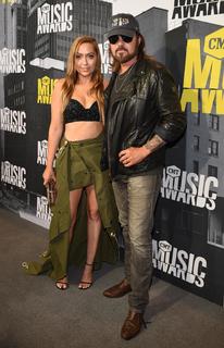 Brandi Cyrus feet photo 13