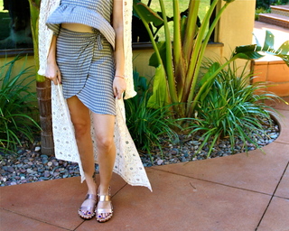 Brandi Cyrus feet photo 12