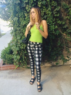 Brandi Cyrus feet photo 19