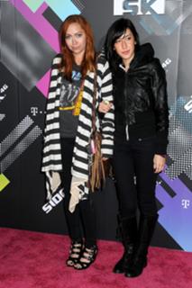 Brandi Cyrus feet photo 17