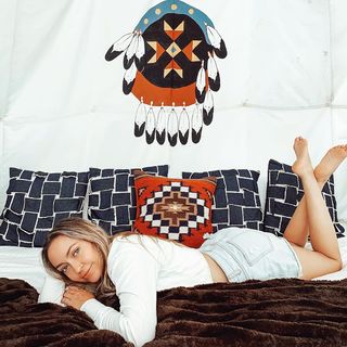 Brandi Cyrus feet photo 20