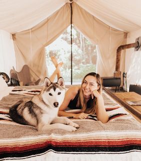 Brandi Cyrus feet photo 8