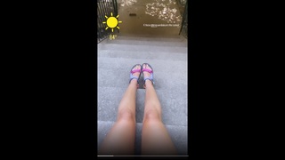 Brandi Cyrus feet photo 17