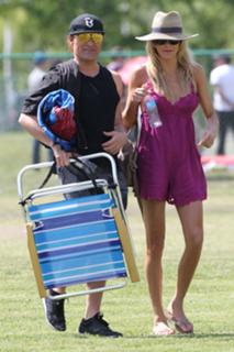 Brandi Glanville feet photo 9