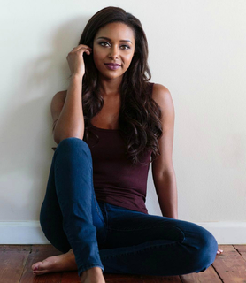 Brandi Rhodes feet photo thumbnail