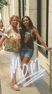 Brandi Rhodes feet photo thumbnail