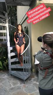 Brandi Rhodes feet photo thumbnail