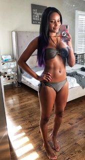 Brandi Rhodes feet photo thumbnail