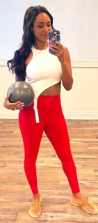Brandi Rhodes feet photo thumbnail