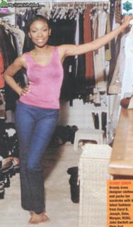 Brandy Norwood feet photo thumbnail