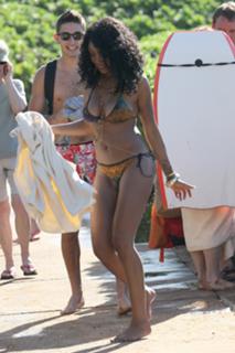 Brandy Norwood feet photo thumbnail