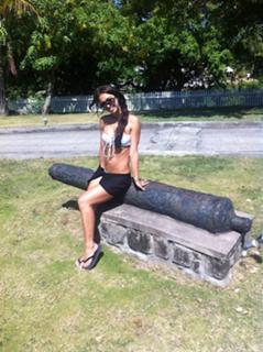 Bre Tiesi feet photo thumbnail