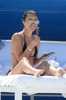 Bre Tiesi feet photo thumbnail