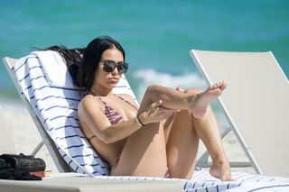 Bre Tiesi feet photo thumbnail