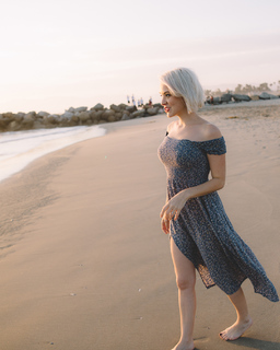 Brea Grant feet photo 19
