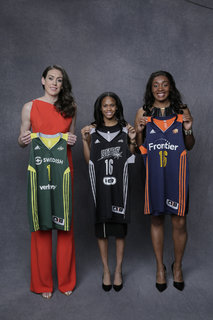 Breanna Stewart feet photo 1