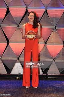Breanna Stewart feet photo 7
