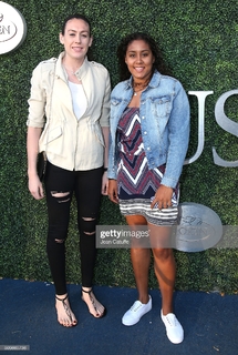Breanna Stewart feet photo 12