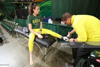 Breanna Stewart feet photo 12