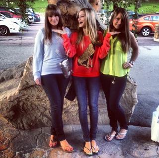 Breanne Ezarik feet photo thumbnail