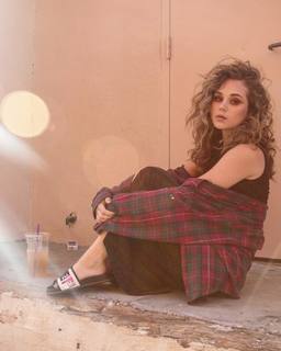 Brec Bassinger feet photo thumbnail