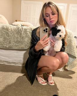 Brec Bassinger feet photo thumbnail