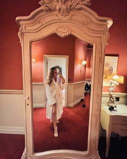 Brec Bassinger feet photo thumbnail