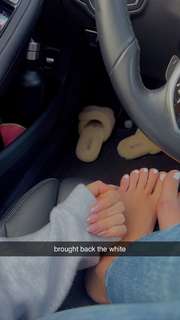 Breckie Hill feet photo thumbnail