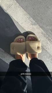 Breckie Hill feet photo thumbnail