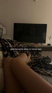 Breckie Hill feet photo thumbnail