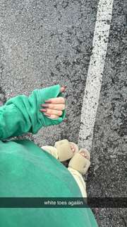 Breckie Hill feet photo thumbnail