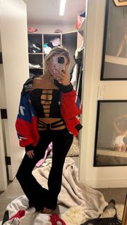 Breckie Hill feet photo thumbnail