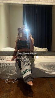 Breckie Hill feet photo thumbnail