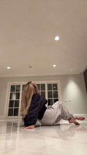 Breckie Hill feet photo thumbnail