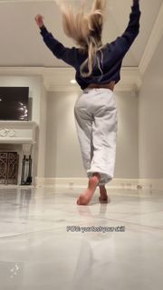 Breckie Hill feet photo thumbnail