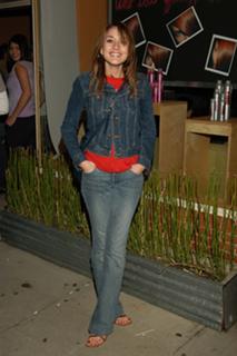 Bree Turner feet photo thumbnail