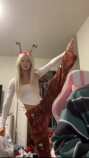 Breese Maroc feet photo thumbnail